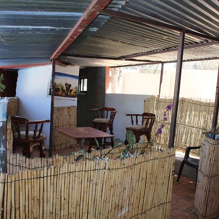 Yoieli Guest House Windhoek Exterior foto